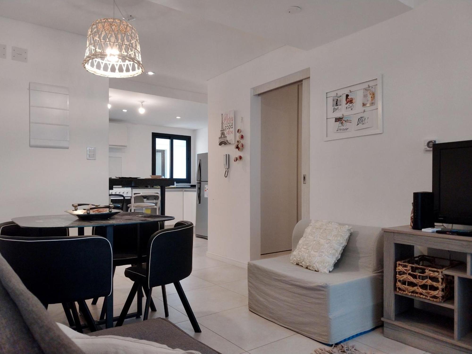 Departamento L246, Centrico Con Estacionamiento * Salta