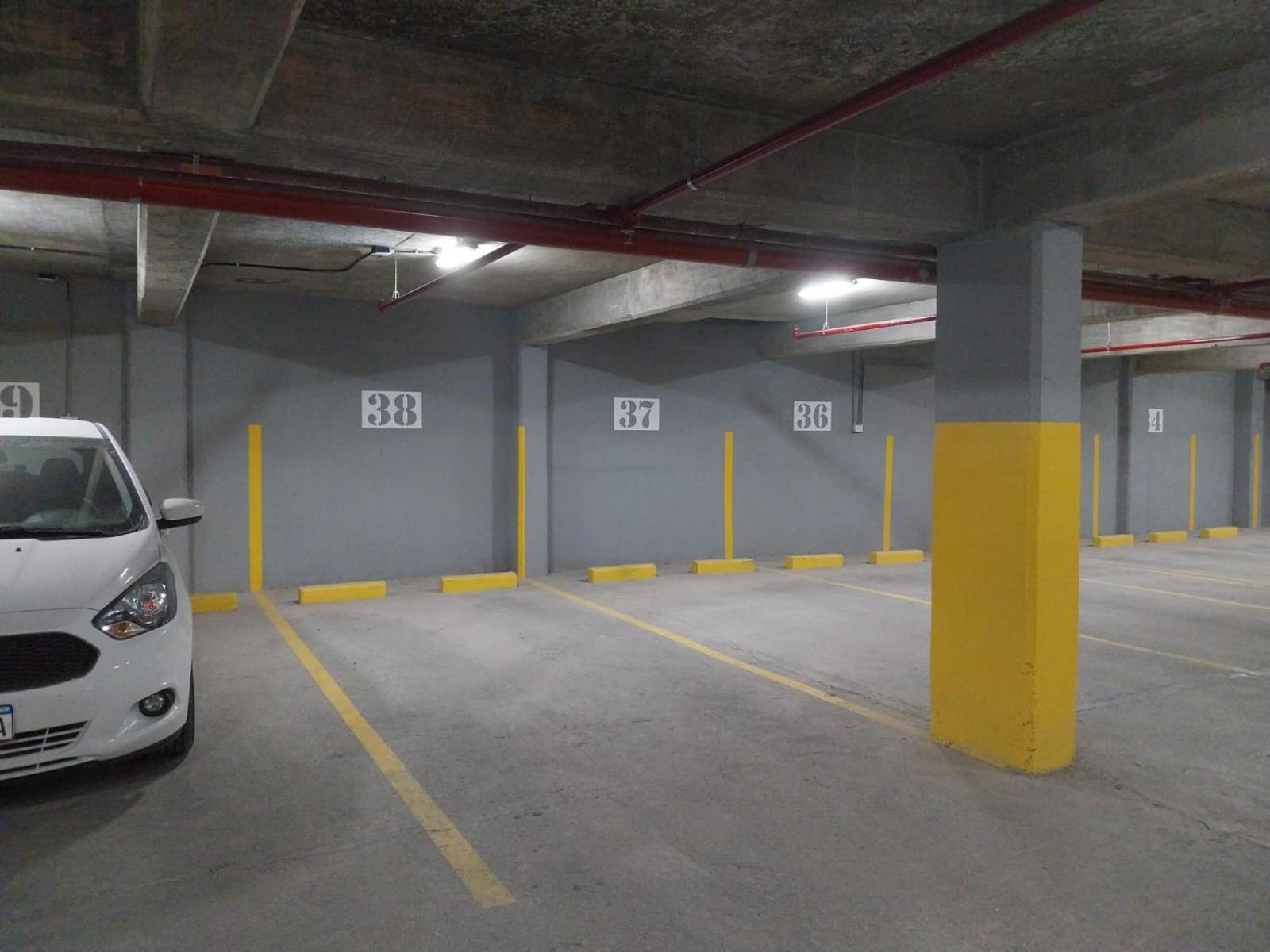 Departamento L246, Centrico Con Estacionamiento Salta
